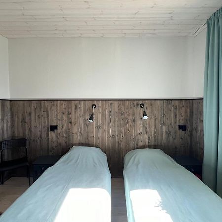 Kihnu Sadama Oeoemaja Guesthouse Lemsi Kültér fotó