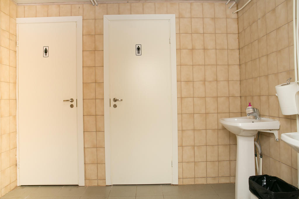 Kihnu Sadama Oeoemaja Guesthouse Lemsi Kültér fotó